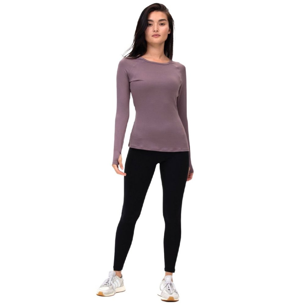 An Unbeatable Fit and Comfort with Phoenix Yoga Pants
